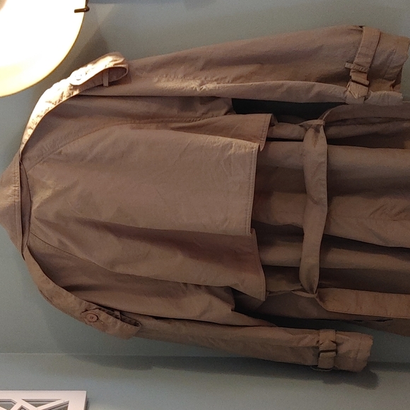 NWT Intermission Tan Trench Coat Size Medium - Picture 4 of 14